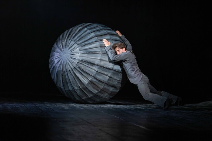 Kafka: Proces - fotografie 10 z 17