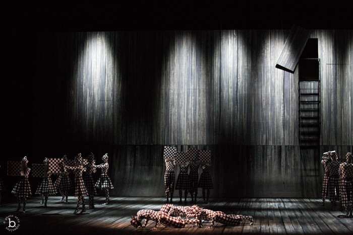 Kafka: Proces - fotografie 16 z 17