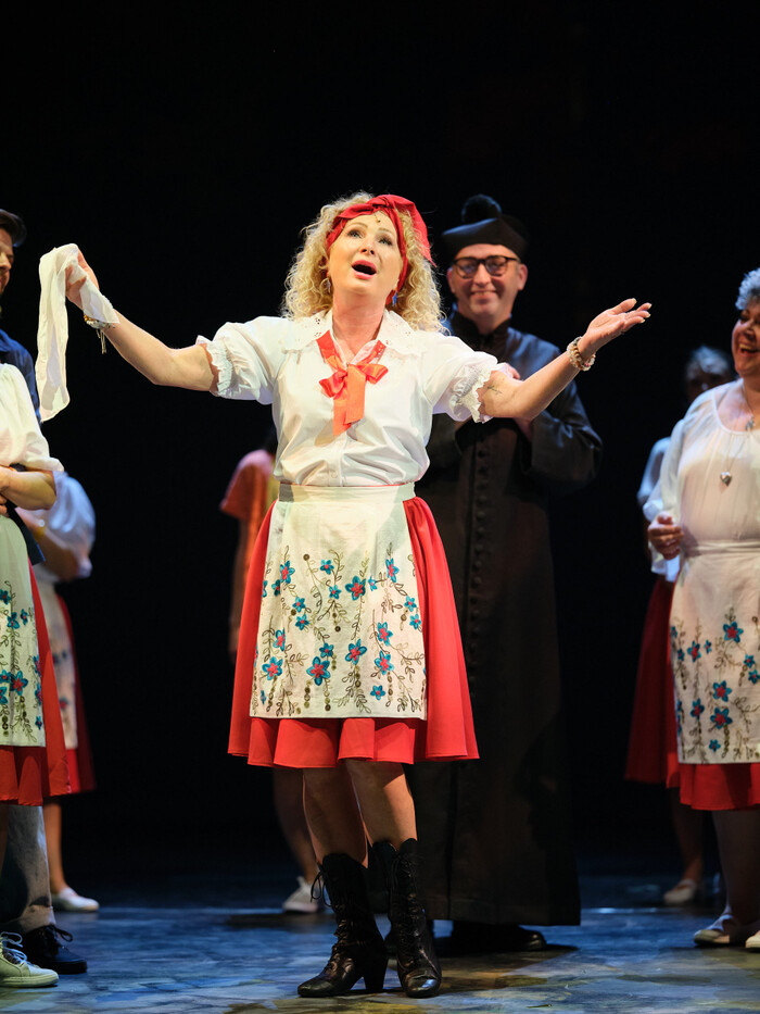 Slunce, seno, jahody - fotografie 14 z 20