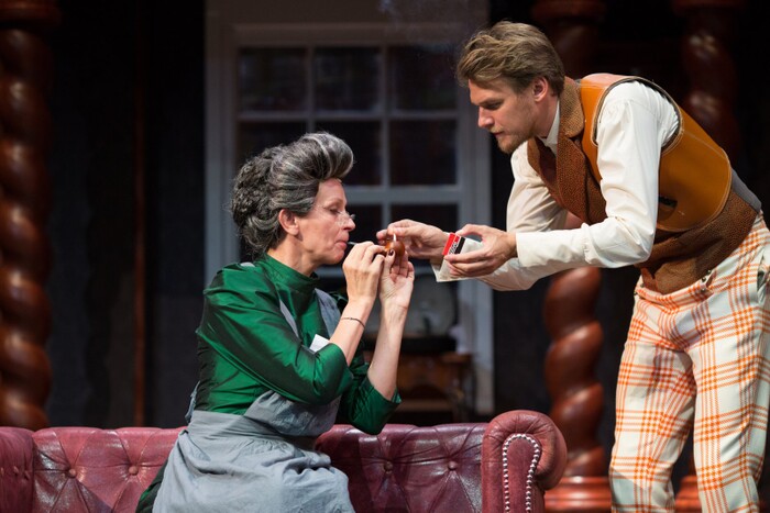 Legenda jménem Holmes - fotografie 39 z 49