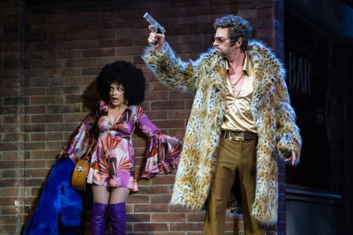 Sestra v akci - fotografie 10 z 24