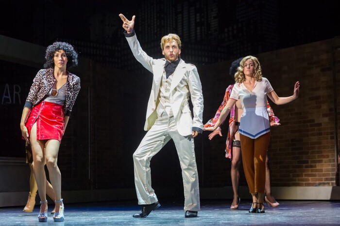 Sestra v akci - fotografie 13 z 24