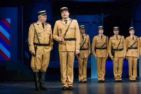 Mam'zelle Nitouche - fotografie 14 z 49