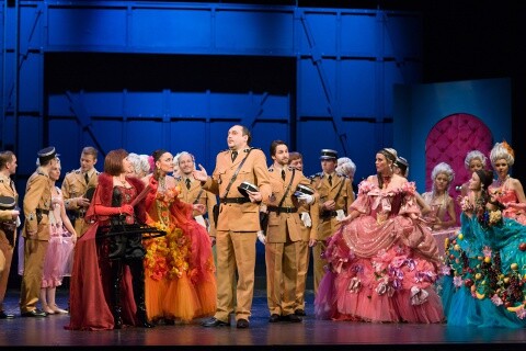 Mam'zelle Nitouche - fotografie 17 z 49