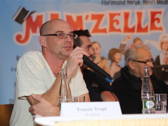 Mam'zelle Nitouche - fotografie 42 z 49