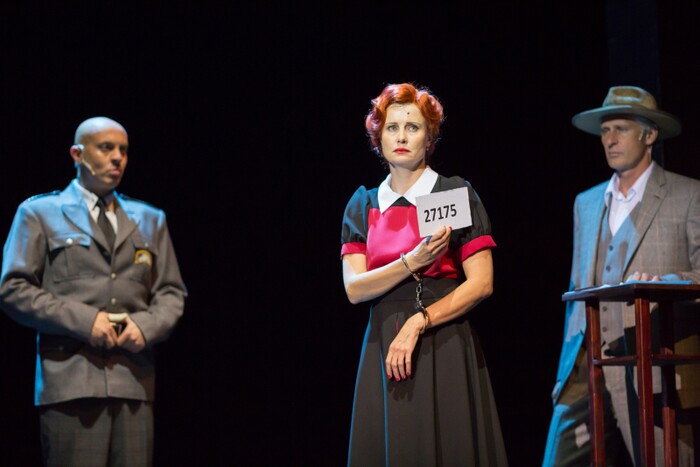 Bonnie & Clyde - fotografie 10 z 38