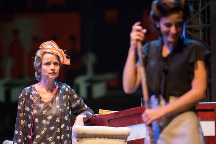 Bonnie & Clyde - fotografie 23 z 38