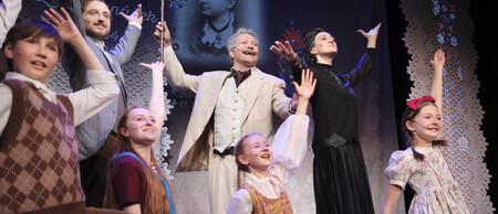 Se školou do divadla