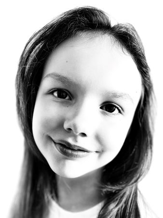 Cohorna Natalie