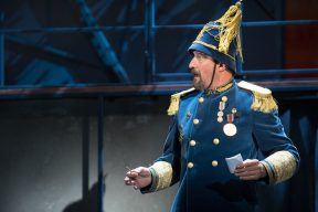 Gallery - Legend named Holmes - official photo by David Kraus