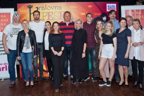 Gallery - Queen Kapeska - press conference 24 April 2019